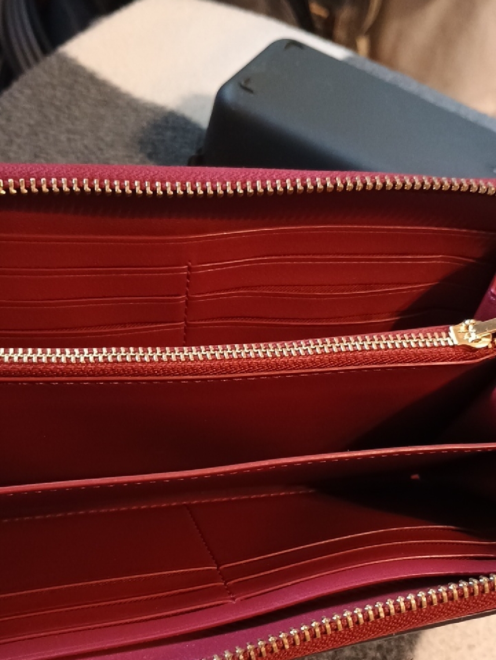 Coach Brown/Khaki Signature Zip Wallet with Wine Trim - Picture 6 of 10